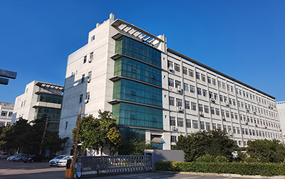 你知道柯思达是一个什么样的服饰公司吗